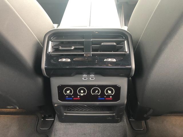５シリーズ ５２３ｄ　ｘＤｒｉｖｅツーリング　Ｍスポーツ　試乗車・２０インチＡＷ・コンフォートＤＰＫＧ　　ＡｐｐｌｅＣａｒＰｌａｙ・アンビエントライト・全方位カメラ・ヘッドＵＰディスプレイ・Ａサスペンション・純正ＴＶ・電動トランク・電動シート・ミラーＥＴＣ（26枚目）