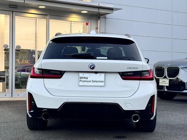 ３シリーズ ３２０ｉツーリング　Ｍスポーツ　仕入車両・コンフォートＰＫＧ・１８インチＡＷ・ＡｐｐｌｅＣａｒＰｌａｙ・アンビエントライト・全方位カメラ・ＨＵＤ・オートホールド・パドルシフト・電動リアゲート・電動シート・シートヒーター・ミラーＥＴＣ（11枚目）