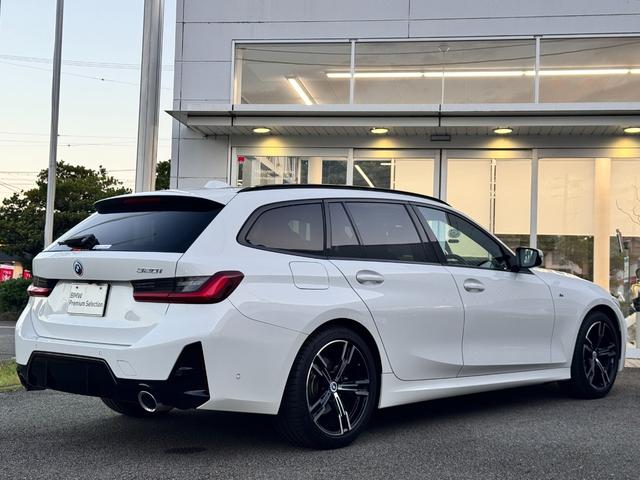３シリーズ ３２０ｉツーリング　Ｍスポーツ　仕入車両・コンフォートＰＫＧ・１８インチＡＷ・ＡｐｐｌｅＣａｒＰｌａｙ・アンビエントライト・全方位カメラ・ＨＵＤ・オートホールド・パドルシフト・電動リアゲート・電動シート・シートヒーター・ミラーＥＴＣ（13枚目）