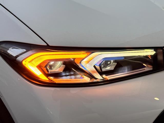 ３シリーズ ３２０ｉツーリング　Ｍスポーツ　仕入車両・コンフォートＰＫＧ・１８インチＡＷ・ＡｐｐｌｅＣａｒＰｌａｙ・アンビエントライト・全方位カメラ・ＨＵＤ・オートホールド・パドルシフト・電動リアゲート・電動シート・シートヒーター・ミラーＥＴＣ（22枚目）