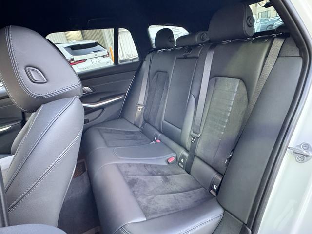 ３シリーズ ３２０ｉツーリング　Ｍスポーツ　仕入車両・コンフォートＰＫＧ・１８インチＡＷ・ＡｐｐｌｅＣａｒＰｌａｙ・アンビエントライト・全方位カメラ・ＨＵＤ・オートホールド・パドルシフト・電動リアゲート・電動シート・シートヒーター・ミラーＥＴＣ（38枚目）