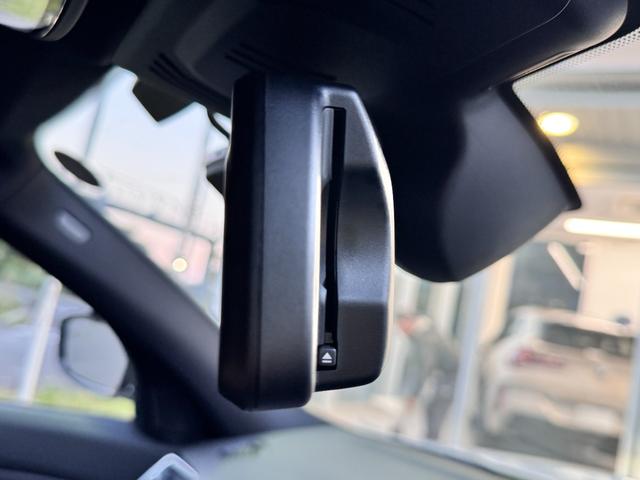 ３シリーズ ３２０ｉツーリング　Ｍスポーツ　仕入車両・コンフォートＰＫＧ・１８インチＡＷ・ＡｐｐｌｅＣａｒＰｌａｙ・アンビエントライト・全方位カメラ・ＨＵＤ・オートホールド・パドルシフト・電動リアゲート・電動シート・シートヒーター・ミラーＥＴＣ（70枚目）
