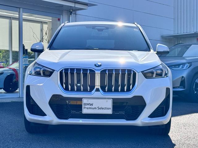 Ｘ１ ｓＤｒｉｖｅ　１８ｉ　Ｍスポーツ　試乗車・テクノロジーＰＫＧ・ハンドルヒーター　ＡｐｐｌｅＣａｒＰｌａｙ・アンビエントライト・ａｎｄｒｏｉｄオート・全方位カメラ・１９インチアルミホイール・・ＨＵＤ・レーンチェンジアシスト・ミラーＥＴＣ（7枚目）