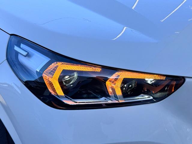 Ｘ１ ｓＤｒｉｖｅ　１８ｉ　Ｍスポーツ　試乗車・テクノロジーＰＫＧ・ハンドルヒーター　ＡｐｐｌｅＣａｒＰｌａｙ・アンビエントライト・ａｎｄｒｏｉｄオート・全方位カメラ・１９インチアルミホイール・・ＨＵＤ・レーンチェンジアシスト・ミラーＥＴＣ（22枚目）