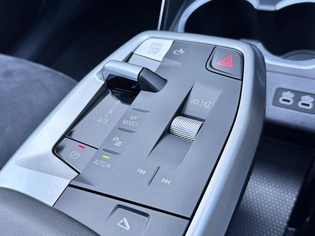Ｘ１ ｓＤｒｉｖｅ　１８ｉ　Ｍスポーツ　試乗車・テクノロジーＰＫＧ・ハンドルヒーター　ＡｐｐｌｅＣａｒＰｌａｙ・アンビエントライト・ａｎｄｒｏｉｄオート・全方位カメラ・１９インチアルミホイール・・ＨＵＤ・レーンチェンジアシスト・ミラーＥＴＣ（70枚目）