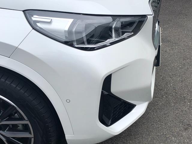 ｉＸ１ ｅＤｒｉｖｅ　２０　Ｍスポーツ　試乗車・テクノロジーＰＫＧ・１８インチＡＷ・ＡＣＣ　ＡｐｐｌｅＣａｒＰｌａｙ・ａｎｄｒｏｉｄオート・アンビエントライト・全方位カメラ・ワイヤレス充電・ＨＵＤ・オートホールド・ミラーＥＴＣ（68枚目）