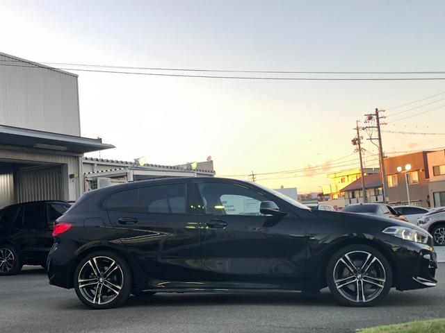 １シリーズ １１８ｄ　Ｍスポーツ　仕入車両・社外ＴＶ・ヘッドＵＰディスプレイＡｐｐｌｅＣａｒＰｌａｙ・アンビエントライト・バックカメラ・電動トランク・電動シート・オートホールド・１８インチアルミホイール・ワイヤレス充電・ミラーＥＴＣ（9枚目）
