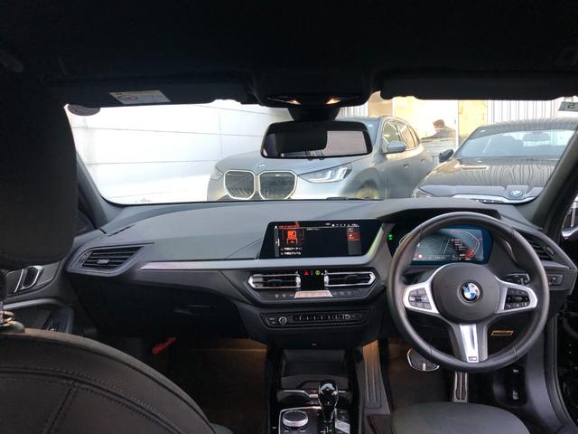 １シリーズ １１８ｄ　Ｍスポーツ　仕入車両・社外ＴＶ・ヘッドＵＰディスプレイＡｐｐｌｅＣａｒＰｌａｙ・アンビエントライト・バックカメラ・電動トランク・電動シート・オートホールド・１８インチアルミホイール・ワイヤレス充電・ミラーＥＴＣ（31枚目）