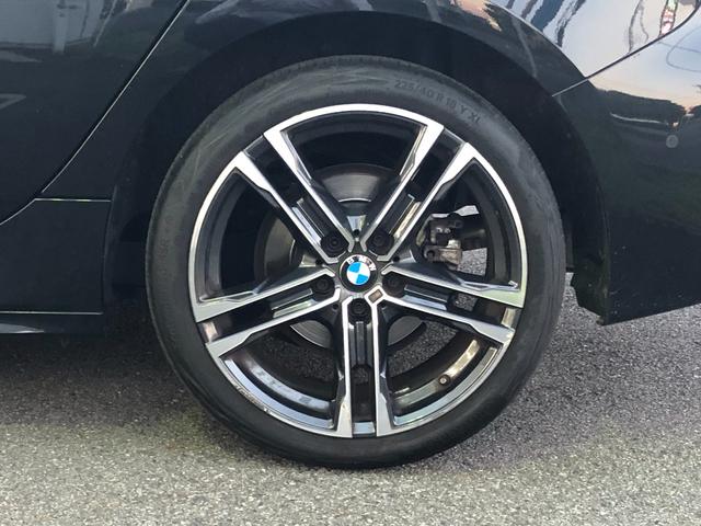 １シリーズ １１８ｄ　Ｍスポーツ　仕入車両・社外ＴＶ・ヘッドＵＰディスプレイＡｐｐｌｅＣａｒＰｌａｙ・アンビエントライト・バックカメラ・電動トランク・電動シート・オートホールド・１８インチアルミホイール・ワイヤレス充電・ミラーＥＴＣ（63枚目）