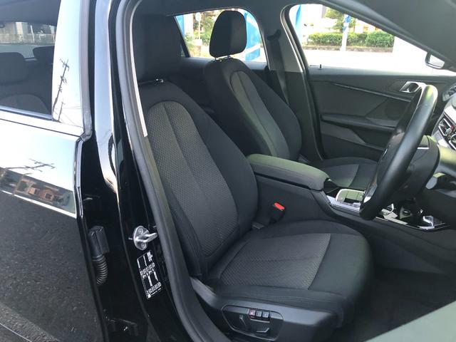 1シリーズ 118i プレイ 仕入車両・ストレージPKG・16インチAW・ACC AppleCarPlay・アンビエントライト・バックカメラ・オートホールド・電動シート・電動トランク・ミラーETC(35枚目)