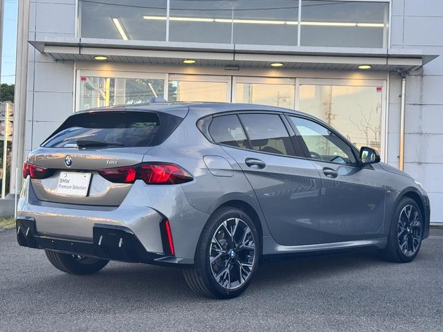 １シリーズ １２０　Ｍスポーツ　試乗車・テクノロジーＰＫＧ・ＡｐｐｌｅＣａｒＰｌａｙ・ａｎｄｒｏｉｄオート・アンビエントライト・全方位カメラ・オートホールド・ヘッドＵＰディスプレイ・インテリアカメラ・電動シート・ミラーＥＴＣ（11枚目）
