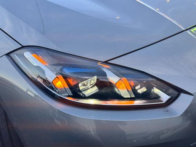 １シリーズ １２０　Ｍスポーツ　試乗車・テクノロジーＰＫＧ・ＡｐｐｌｅＣａｒＰｌａｙ・ａｎｄｒｏｉｄオート・アンビエントライト・全方位カメラ・オートホールド・ヘッドＵＰディスプレイ・インテリアカメラ・電動シート・ミラーＥＴＣ（21枚目）