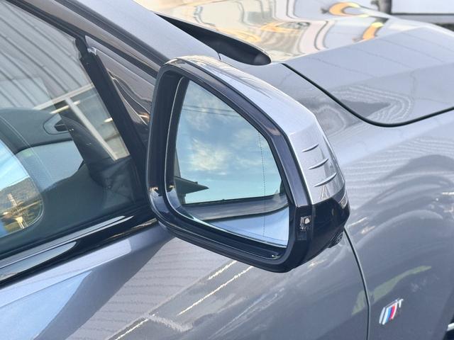 １シリーズ １２０　Ｍスポーツ　試乗車・テクノロジーＰＫＧ・ＡｐｐｌｅＣａｒＰｌａｙ・ａｎｄｒｏｉｄオート・アンビエントライト・全方位カメラ・オートホールド・ヘッドＵＰディスプレイ・インテリアカメラ・電動シート・ミラーＥＴＣ（23枚目）