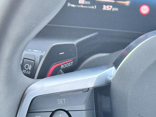 １シリーズ １２０　Ｍスポーツ　試乗車・テクノロジーＰＫＧ・ＡｐｐｌｅＣａｒＰｌａｙ・ａｎｄｒｏｉｄオート・アンビエントライト・全方位カメラ・オートホールド・ヘッドＵＰディスプレイ・インテリアカメラ・電動シート・ミラーＥＴＣ（47枚目）