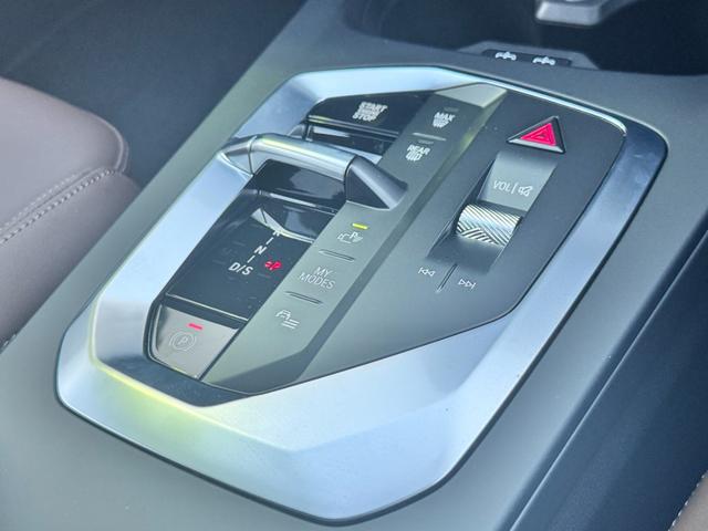 １シリーズ １２０　Ｍスポーツ　試乗車・テクノロジーＰＫＧ・ＡｐｐｌｅＣａｒＰｌａｙ・ａｎｄｒｏｉｄオート・アンビエントライト・全方位カメラ・オートホールド・ヘッドＵＰディスプレイ・インテリアカメラ・電動シート・ミラーＥＴＣ（67枚目）