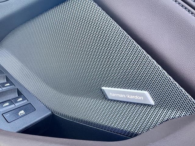 １シリーズ １２０　Ｍスポーツ　試乗車・テクノロジーＰＫＧ・ＡｐｐｌｅＣａｒＰｌａｙ・ａｎｄｒｏｉｄオート・アンビエントライト・全方位カメラ・オートホールド・ヘッドＵＰディスプレイ・インテリアカメラ・電動シート・ミラーＥＴＣ（70枚目）