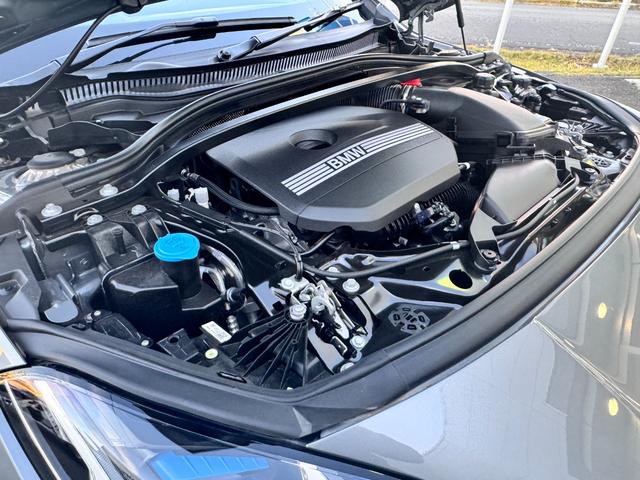 １シリーズ １２０　Ｍスポーツ　試乗車・テクノロジーＰＫＧ・ＡｐｐｌｅＣａｒＰｌａｙ・ａｎｄｒｏｉｄオート・アンビエントライト・全方位カメラ・オートホールド・ヘッドＵＰディスプレイ・インテリアカメラ・電動シート・ミラーＥＴＣ（72枚目）