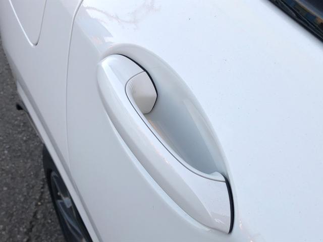 電動テールゲートオペレーション。リモート・コントロール・キーの操作およびテールゲート先端のボタンにより開閉が可能です。ｉＤｒｉｖｅコントローラーで、開口部の高さを設定することができます。