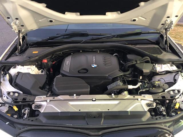 3シリーズ 320dxDriveMスポーツエディションサンライズ 仕入車両・限定車・ブラックキドニーグリル・19インチブラックホイール・Mリアスポイラ―・ブラックサイドミラー・AppleCarPlay・アンビエントライト・Mシートベルト・バックカメラ・ミラーETC(66枚目)