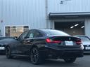 Ｍ３４０ｉ　ｘＤｒｉｖｅ　当社試乗車ＵＰ・１９インチＡＷ・ＡｐｐｌｅＣａｒＰｌａｙ・パーキングアシストプラス・アンビエントライト・ヘッドＵＰディスプレイ・ハーマンカードン・純正ＴＶ付・オートホールド・ミラーＥＴＣ（16枚目）