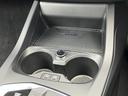 １２０ｄ　Ｍスポーツ　当社試乗車ＵＰ・カーブドディスプレイ・１８インチＡＷ・ＡｐｐｌｅＣａｒＰｌａｙ・アンビエントライト・アンドロイドオート・ＨＵＤ・ハンズオフ・電動リアゲート・全方位カメラ・ミラーＥＴＣ（61枚目）
