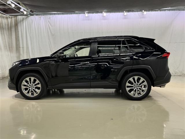 ＲＡＶ４ Ｇ　Ｚパッケージ　衝突被害軽減システム　メモリーナビ　フルセグ　バックカメラ　ＥＴＣ　ドラレコ　ＣＤ　ＤＶＤ再生　サンルーフ　電動シート　オートクルーズコントロール　ＬＥＤヘッドランプ　スマートキー　キーレス　４ＷＤ（4枚目）