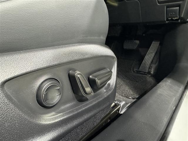 プリウス Z 衝突被害軽減システム フルセグ バックカメラ ETC ミュージックプレイヤー接続可 電動シート オートクルーズコントロール LEDヘッドランプ スマートキー キーレス ハイブリッド(31枚目)