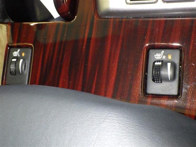 シートヒーター付きです。寒い日も快適なドライブが楽しめます♪