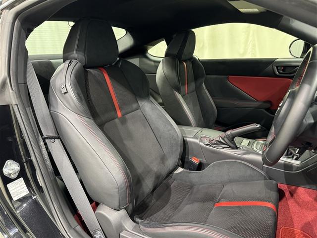 ＧＲ８６ ＲＺ　６速マニュアル　メモリーナビ　フルセグ　バックカメラ　ＥＴＣ　ドラレコ　ＣＤ　ミュージックプレイヤー接続可　オートクルーズコントロール　ＬＥＤヘッドランプ　スマートキー　キーレス（29枚目）