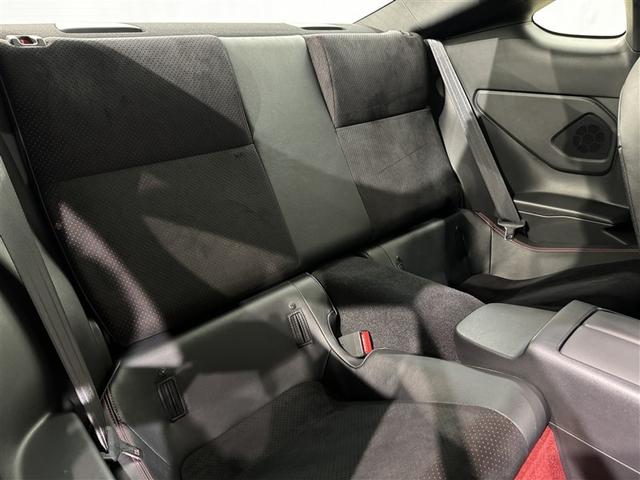 ＧＲ８６ ＲＺ　６速マニュアル　メモリーナビ　フルセグ　バックカメラ　ＥＴＣ　ドラレコ　ＣＤ　ミュージックプレイヤー接続可　オートクルーズコントロール　ＬＥＤヘッドランプ　スマートキー　キーレス（30枚目）