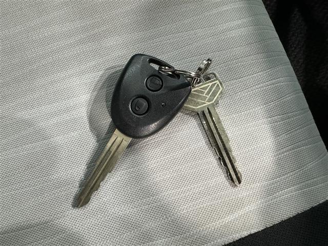 ピクシスエポック Ｌ　ＳＡＩＩＩ　衝突被害軽減システム　メモリーナビ　ワンセグ　バックカメラ　ＥＴＣ　ＣＤ　ミュージックプレイヤー接続可　キーレス　アイドリングストップ（20枚目）