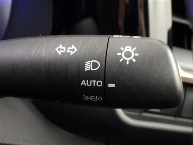 クラウンクロスオーバー Ｇ　衝突被害軽減システム　フルセグ　バックカメラ　ＥＴＣ　ミュージックプレイヤー接続可　電動シート　オートクルーズコントロール　ＬＥＤヘッドランプ　スマートキー　キーレス　４ＷＤ　ハイブリッド（16枚目）