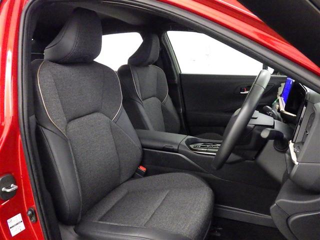 クラウンクロスオーバー Ｇ　衝突被害軽減システム　フルセグ　バックカメラ　ＥＴＣ　ミュージックプレイヤー接続可　電動シート　オートクルーズコントロール　ＬＥＤヘッドランプ　スマートキー　キーレス　４ＷＤ　ハイブリッド（21枚目）