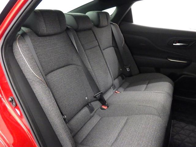 クラウンクロスオーバー Ｇ　衝突被害軽減システム　フルセグ　バックカメラ　ＥＴＣ　ミュージックプレイヤー接続可　電動シート　オートクルーズコントロール　ＬＥＤヘッドランプ　スマートキー　キーレス　４ＷＤ　ハイブリッド（23枚目）