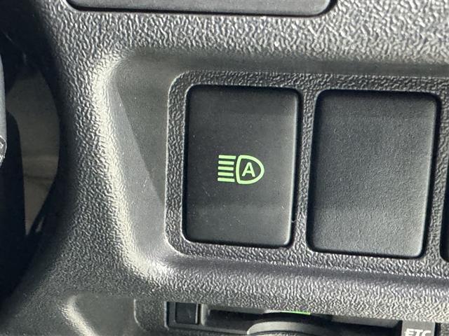 ハイエースバン ロングスーパーＧＬ　衝突被害軽減システム　メモリーナビ　フルセグ　ＥＴＣ　ドラレコ　ＣＤ　ミュージックプレイヤー接続可　ＤＶＤ再生　ＬＥＤヘッドランプ　スマートキー　キーレス　ディーゼル（19枚目）