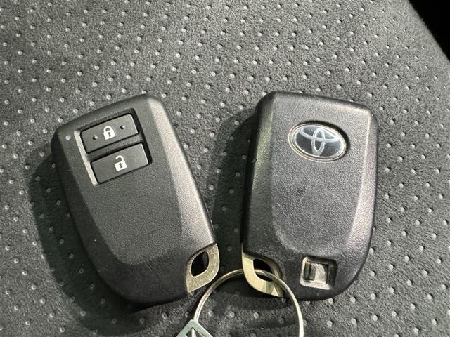 ハイエースバン ロングスーパーＧＬ　衝突被害軽減システム　メモリーナビ　フルセグ　ＥＴＣ　ドラレコ　ＣＤ　ミュージックプレイヤー接続可　ＤＶＤ再生　ＬＥＤヘッドランプ　スマートキー　キーレス　ディーゼル（28枚目）