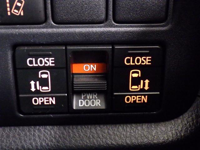 ヴォクシー ＺＳ　煌ＩＩ　衝突被害軽減システム　メモリーナビ　フルセグ　バックカメラ　ＥＴＣ　ドラレコ　ＣＤ　ミュージックプレイヤー接続可　ＤＶＤ再生　後席モニター　オートクルーズコントロール　ＬＥＤヘッドランプ　乗車定員８人（18枚目）