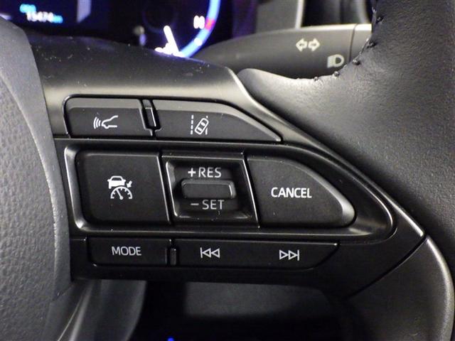 ヤリスクロス ハイブリッドＺ　衝突被害軽減システム　メモリーナビ　フルセグ　バックカメラ　ＥＴＣ　ドラレコ　ミュージックプレイヤー接続可　電動シート　オートクルーズコントロール　ＬＥＤヘッドランプ　スマートキー　キーレス（22枚目）