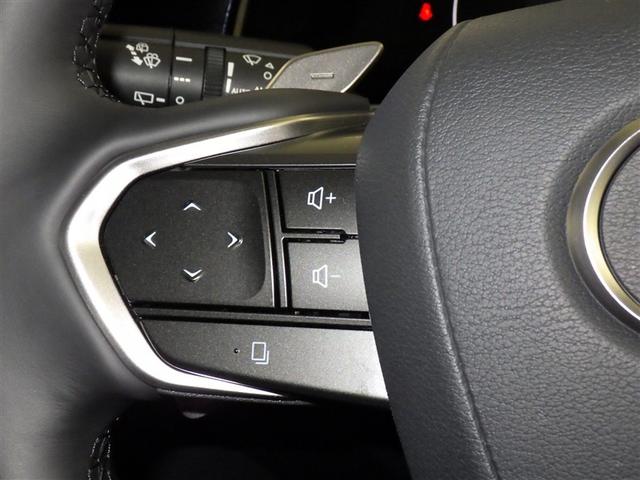 �X�e�A�����O�X�C�b�`�����I�^�]���Ȃ���茳�ŃI�[�f�B�I�̑���Ȃǂ��ł��܂��B