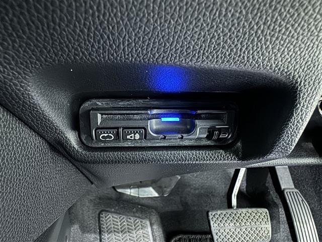 フィットハイブリッド Ｆパッケージ　コンフォートエディション　衝突被害軽減システム　メモリーナビ　フルセグ　バックカメラ　ＥＴＣ　ＣＤ　ミュージックプレイヤー接続可　ＤＶＤ再生　スマートキー　キーレス　ハイブリッド（15枚目）