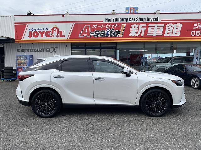 ＲＸ ＲＸ３５０ｈ　バージョンＬ　／ワンオーナー／ＬＥＸＵＳセーフティ＋／１４インチディスプレイナビ／全方位カメラ／白革パワーシート／ベンチレーション＆シートヒーター／三眼ＬＥＤヘッドライト／パワーバックドア（8枚目）