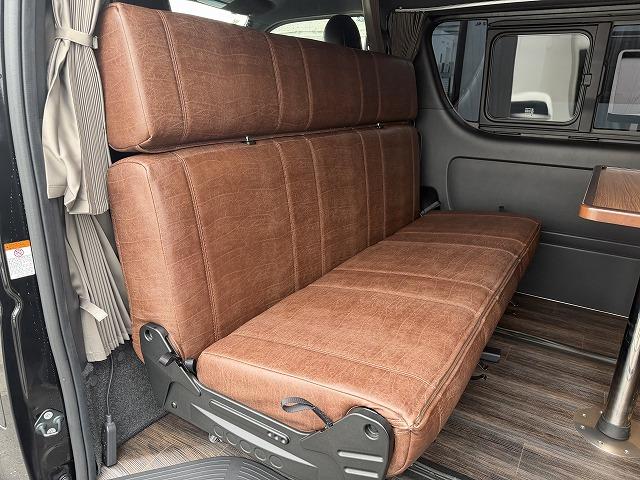 ハイエースバン  Kworks製オーロラエクスクルーシブ/ファイブスター/ケイワークス/4WD/リチウム300A/スポットエアコン/FFヒーター/ソーラーパネル/インバーター/冷蔵庫/インナーミラー/パノラミックビュー(8枚目)