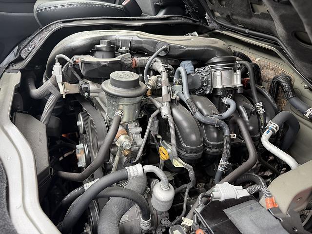 ハイエースバン  Kworks製オーロラエクスクルーシブ/ファイブスター/ケイワークス/4WD/リチウム300A/スポットエアコン/FFヒーター/ソーラーパネル/インバーター/冷蔵庫/インナーミラー/パノラミックビュー(27枚目)