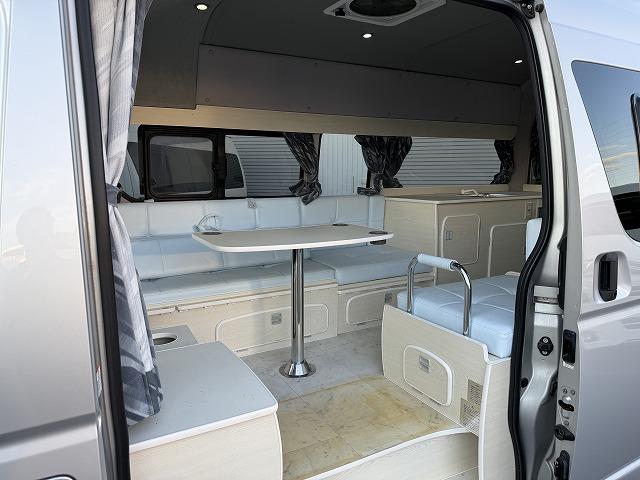 レジアスエースバン  RVビックフット製スウィング5.3N/ディーゼル2WD/ソーラーパネル/マックスファン/電子レンジ/シンク/冷蔵庫/フリップダウンモニター(11枚目)