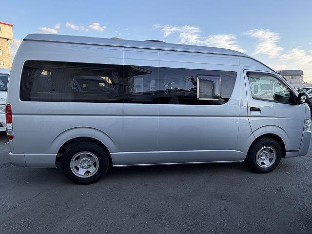 レジアスエースバン  RVビックフット製スウィング5.3N/ディーゼル2WD/ソーラーパネル/マックスファン/電子レンジ/シンク/冷蔵庫/フリップダウンモニター(44枚目)