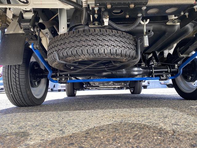 ハイゼットトラック 　ＪＰスターＨＡＰＰＹ１プラスＣＩＴＹ／４ＷＤ／ポップアップルーフ車／１２Ｖエアコン／冷蔵庫／リチウムＢＴ４００ＡＨ／電子レンジ／前後スタビライザー／ＪＰオプションＡＷ／ベバストＦＦヒーター／ソーラーＰ（17枚目）