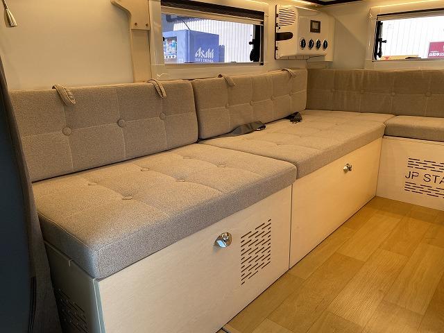 ハイゼットトラック 　ＪＰスターＨＡＰＰＹ１プラスＣＩＴＹ／４ＷＤ／ポップアップルーフ車／１２Ｖエアコン／冷蔵庫／リチウムＢＴ４００ＡＨ／電子レンジ／前後スタビライザー／ＪＰオプションＡＷ／ベバストＦＦヒーター／ソーラーＰ（29枚目）