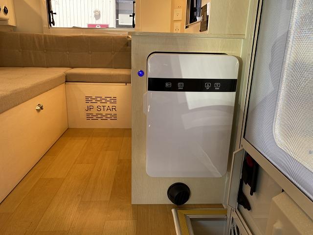 ハイゼットトラック 　ＪＰスターＨＡＰＰＹ１プラスＣＩＴＹ／４ＷＤ／ポップアップルーフ車／１２Ｖエアコン／冷蔵庫／リチウムＢＴ４００ＡＨ／電子レンジ／前後スタビライザー／ＪＰオプションＡＷ／ベバストＦＦヒーター／ソーラーＰ（33枚目）