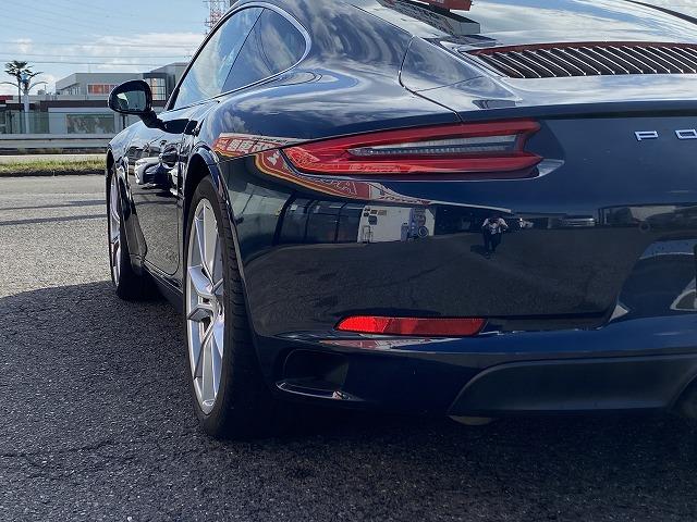 ９１１ ９１１カレラ　ＰＤＫ／２０１７年モデル後期型／右Ｈディーラー車／スポーツエグゾースト／エントリードライブ／純正ナビ／バックカメラ／ＥＴＣ／黒革パワーシート／シートヒーター（21枚目）