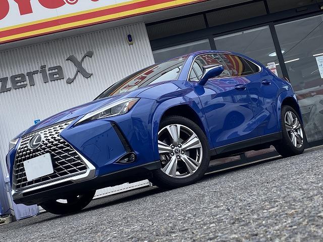 UX UX250h グレイスフル エクスプローラー ワンオーナー車/4WD/LEXUSセーフティ+/L-TEXシート/ベンチレーション&シートヒーター/ステアリングヒーター/パワーバックドア/フェンダーアーチ同色(2枚目)